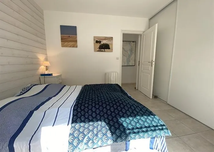 Maison 6 Pièces 10 Couchages Georges D'oléron Sgo000-069 Villa *