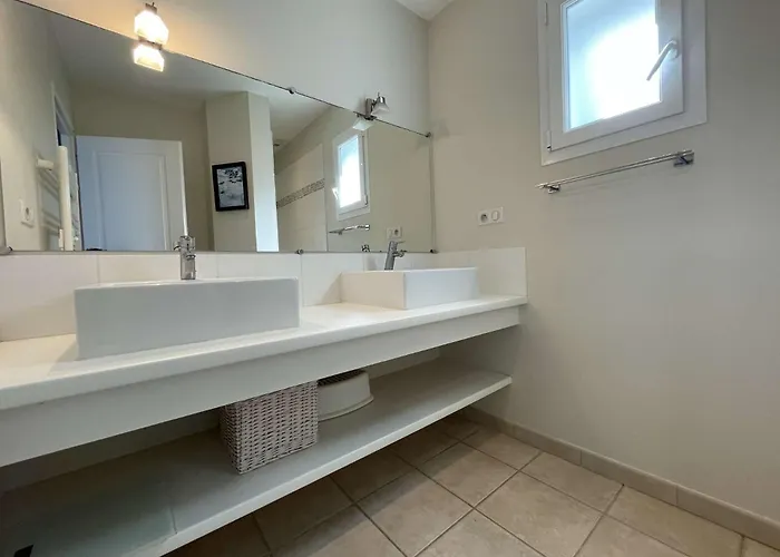 Villa Maison 6 Pièces 10 Couchages Georges D'oléron Sgo000-069